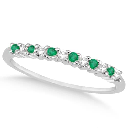 Petite Diamond & Emerald Ring 14k White Gold (0.20ct) size 6.75