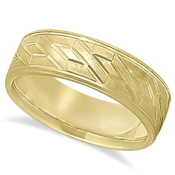 Men's Carved Unique Wedding Band in 14k Yellow Gold (7mm)