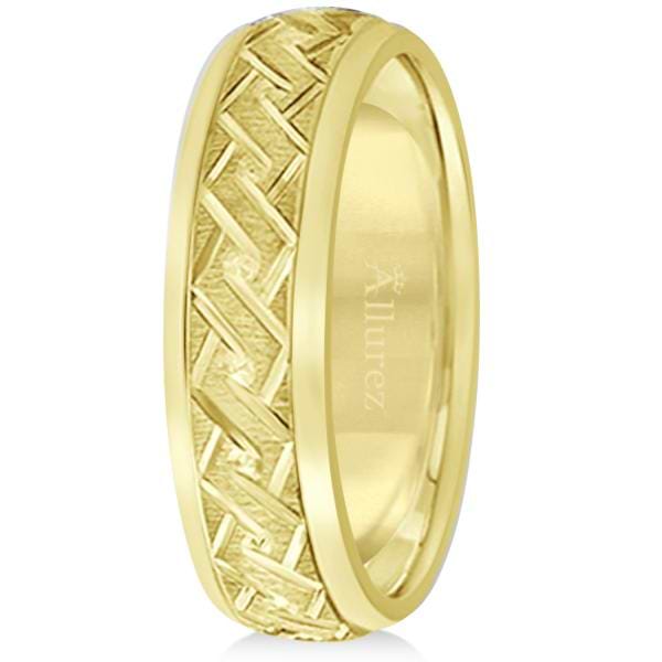 Men's Fancy Carved Comfort-Fit Wedding Band 14k Yellow Gold (5mm)