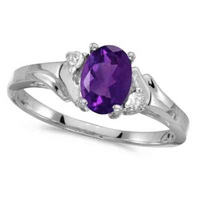 Oval Amethyst and Diamond Ring in 14K White Gold (0.80ct)
