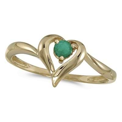 Emerald Heart Right-Hand Ring in 14k Yellow Gold (0.25ct)