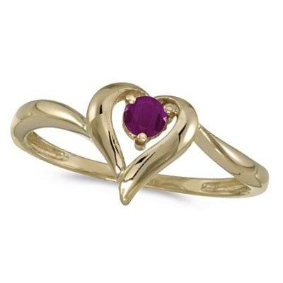 Ruby Heart Right-Hand Ring in 14k Yellow Gold (0.30ct)