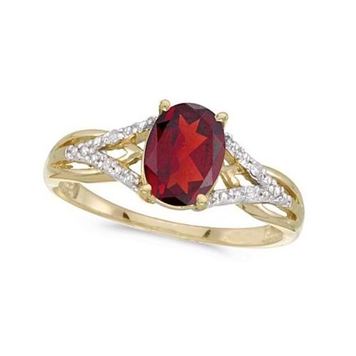 Oval Ruby and Diamond Cocktail Ring in 14K Yellow Gold (1.52 ctw)