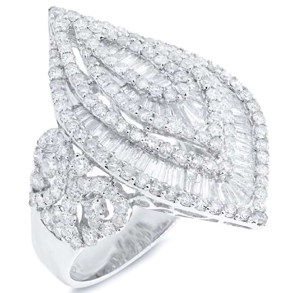 3.20ct 18k White Gold Diamond Lady's Ring