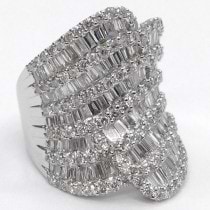 3.55ct 18k White Gold Diamond Lady's Ring