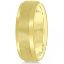 Comfort-Fit Carved Wedding Band in 18k Yellow Gold (7mm)
