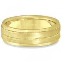 Carved Wedding Band in 14k Yellow Gold For Men (7mm)