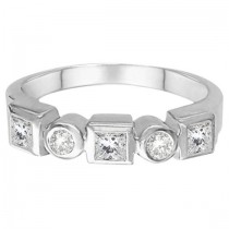 Princess-Cut & Round Diamond Ring in 14K White Gold (0.60ct)