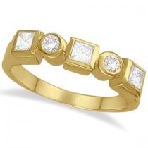 Princess-Cut & Round Diamond Ring in 14K Yellow Gold (0.60ct)
