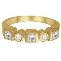 Princess-Cut & Round Diamond Ring in 14K Yellow Gold (0.60ct)