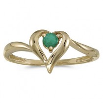 Emerald Heart Right-Hand Ring in 14k Yellow Gold (0.25ct)