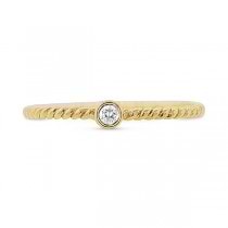 0.05ct 14k Yellow Gold Diamond Lady's Ring