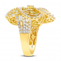 4.18ct 18k Yellow Gold Diamond Flower Ring