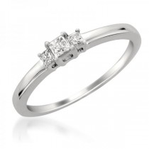 Princess Diamond 3 Stone Engagement Ring in 14k White Gold (0.20ct)