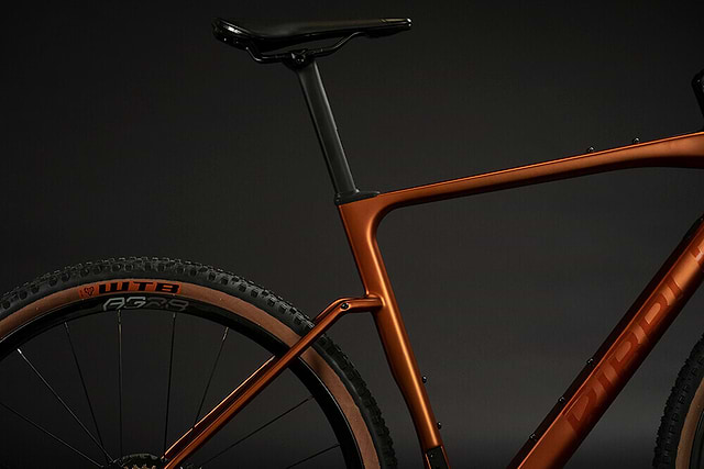 Road bikes with big tyre clearance sales