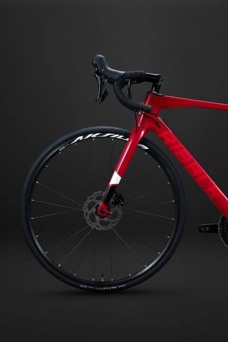 Specialized roubaix elite 2018 carbon road bike red top
