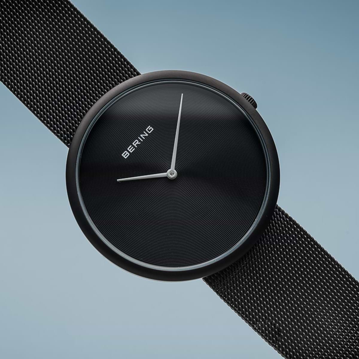 שעון יד יוניסקס Bering 14339-222 39mm צבע שחור - אחריות לשנה ע"י היבואן
