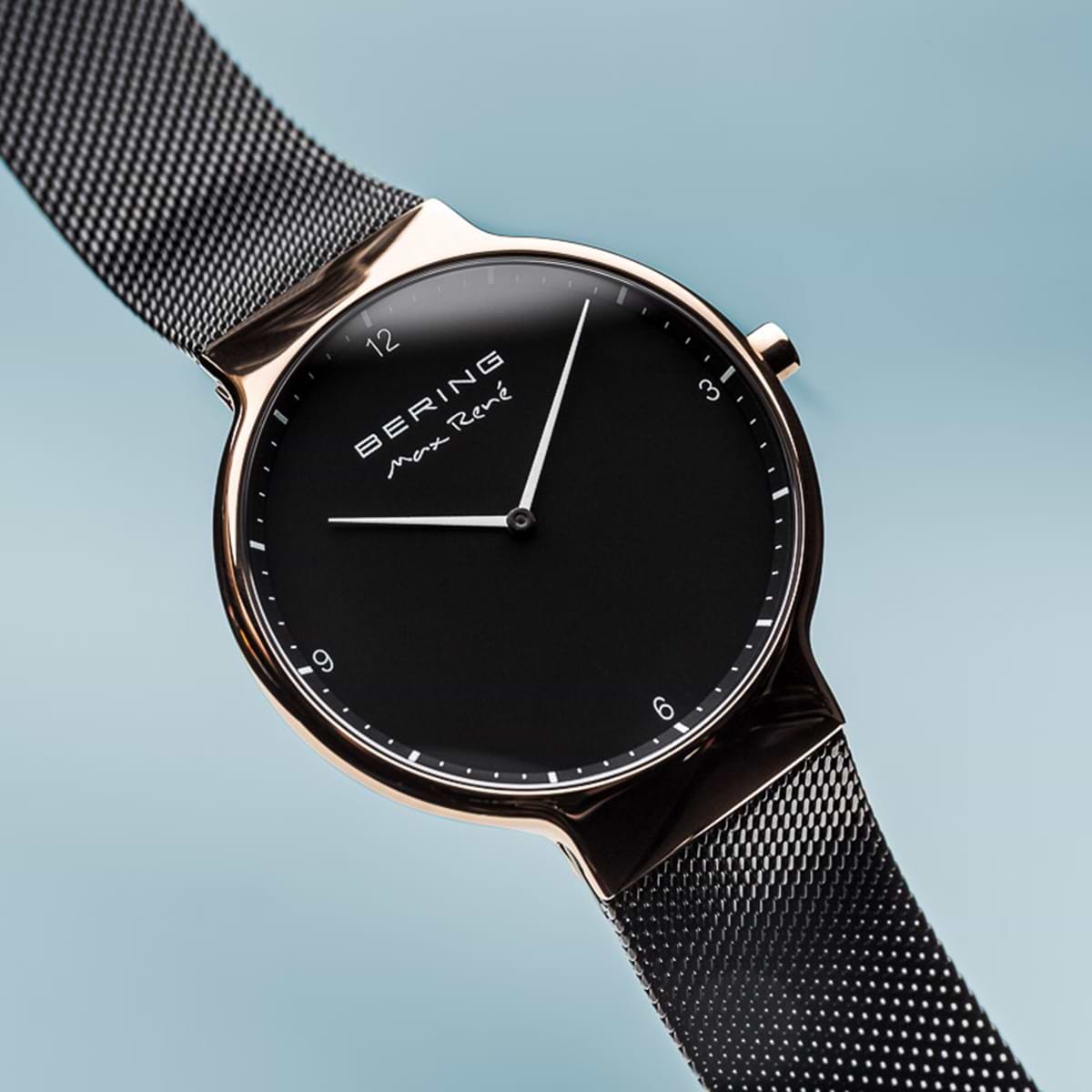שעון יד לאישה Bering 15540-262 40mm צבע שחור - אחריות לשנה ע"י היבואן