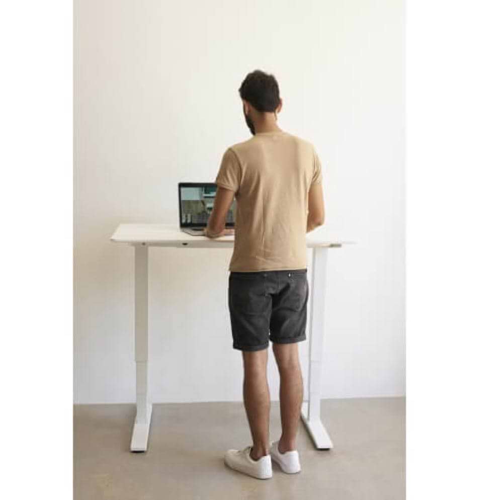 שולחן דגם פנאומטי 140 ס''מ רגל לבן פלטה לבנה KEISAR