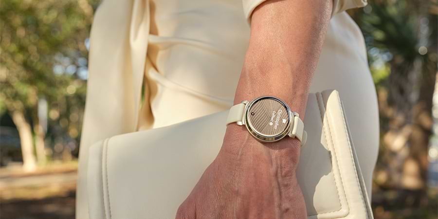שעון חכם Garmin Lily 2 35.4mm - צבע קרם מוזהב שנתיים אחריות ע"י היבואן הרשמי