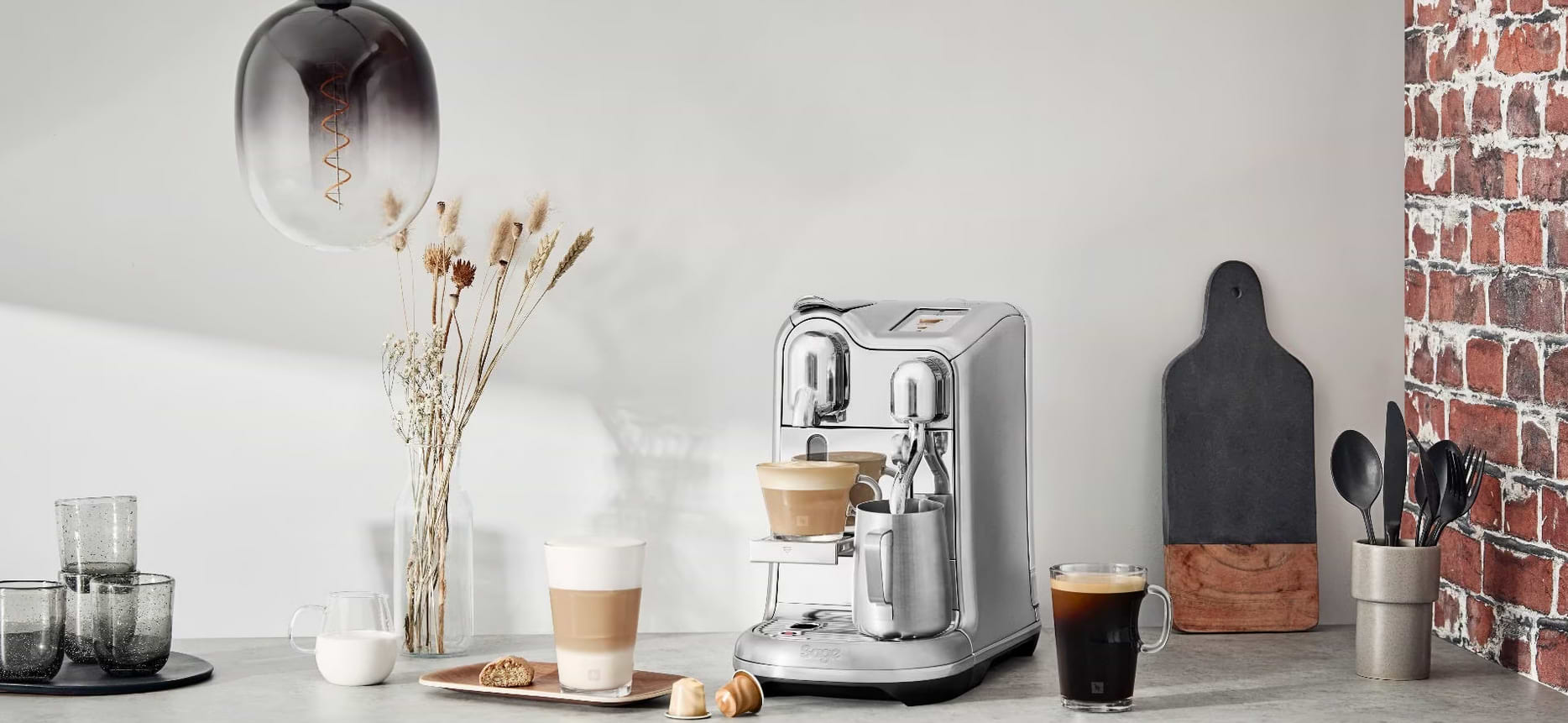 מכונת קפה Nespresso J620 Creatista Pro - צבע נירוסטה שנה אחריות ע"י היבואן הרשמי