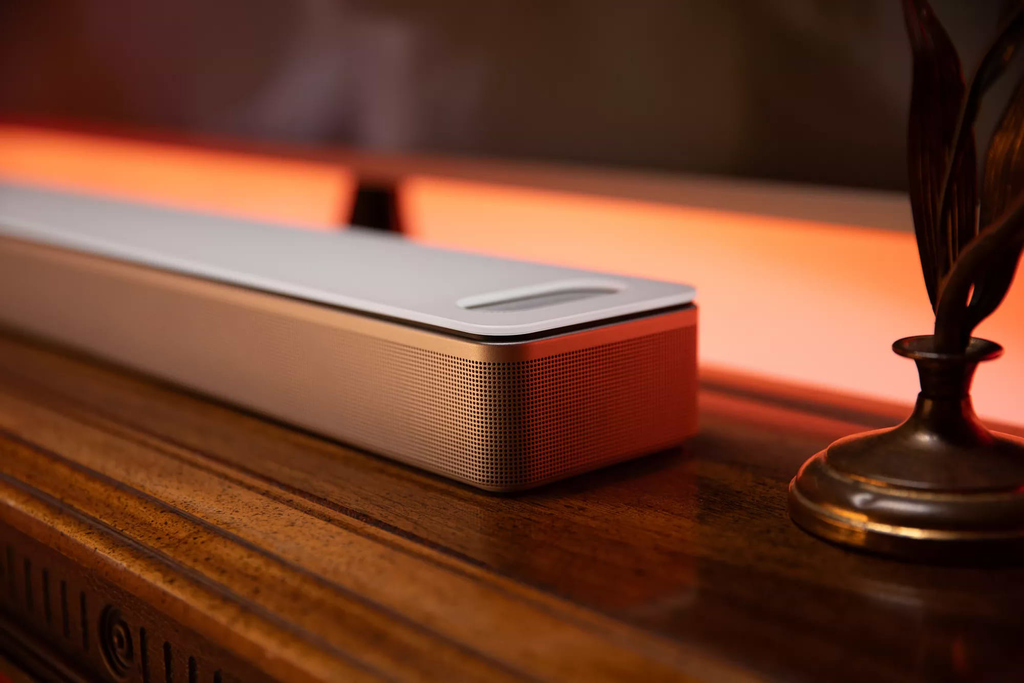 מקרן קול Bose Smart Ultra Soundbar - צבע לבן שנה אחריות ע"י היבואן הרשמי