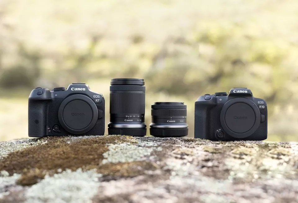 מצלמה דיגיטלית ללא מראה כולל עדשה Canon EOS R10 RF-S 18-45mm f/4.5-6.3 IS STM - צבע שחור שלוש שנות אחריות ע"י היבואן הרשמי