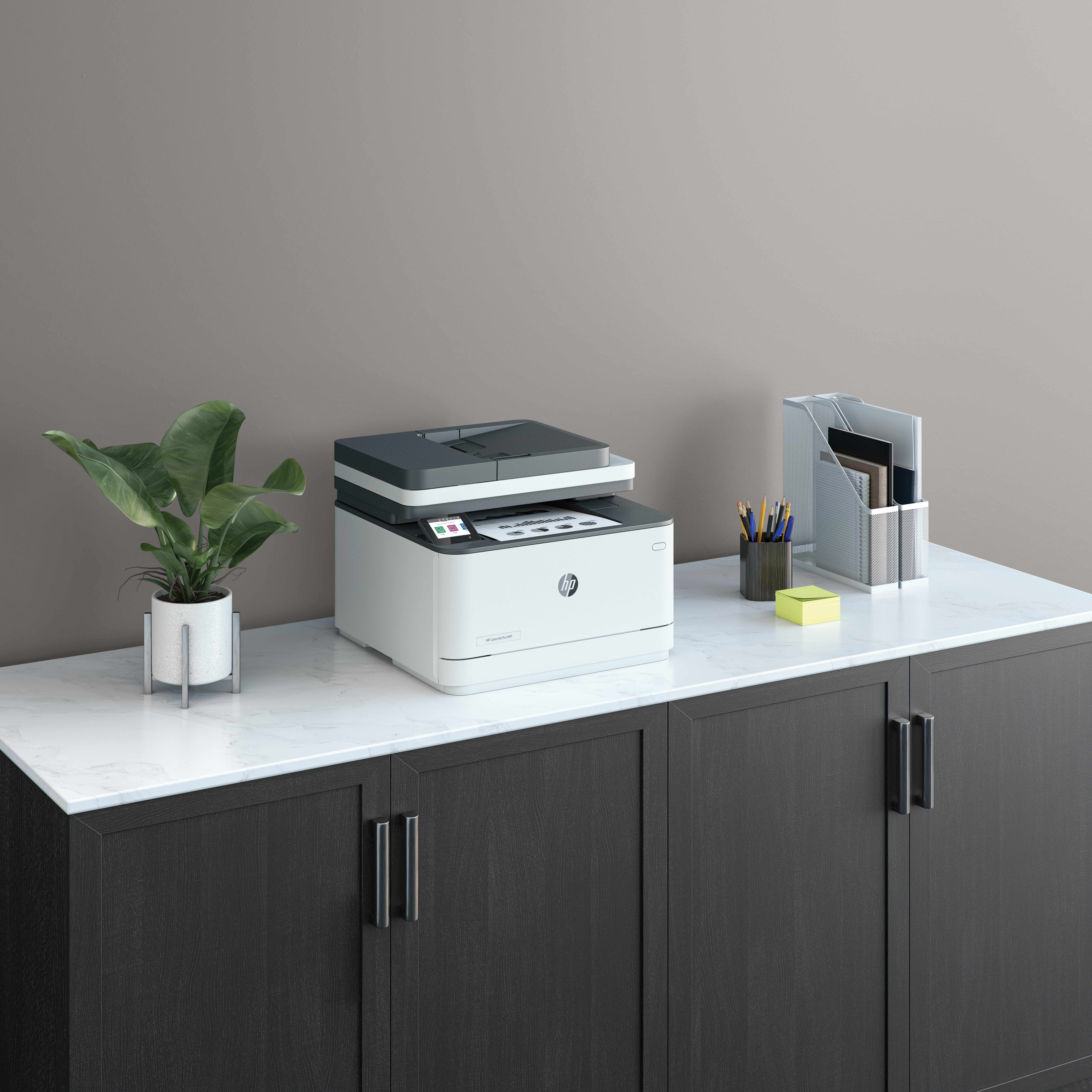 מדפסת אלחוטית משולבת HP LaserJet Pro MFP 3102fdw - צבע לבן ושחור שנה אחריות ע
