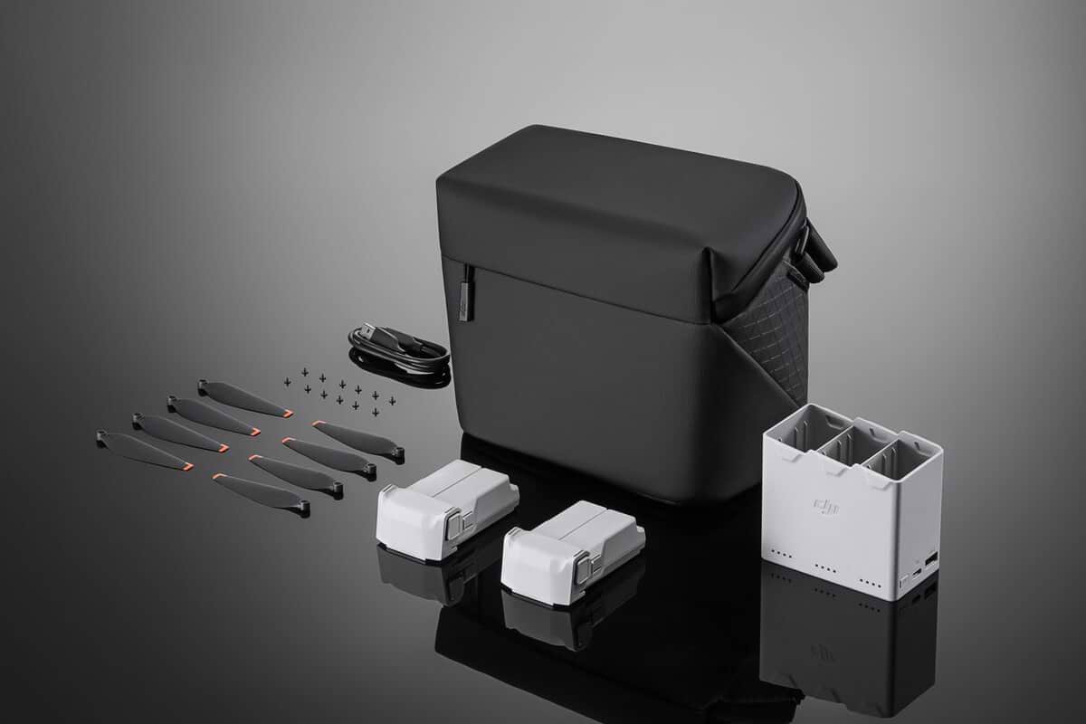 ערכה לרחפן DJI Mini 3 Pro Fly More Kit Plus - צבע שחור ואפור שנה אחריות ע"י יבואן הרשמי 