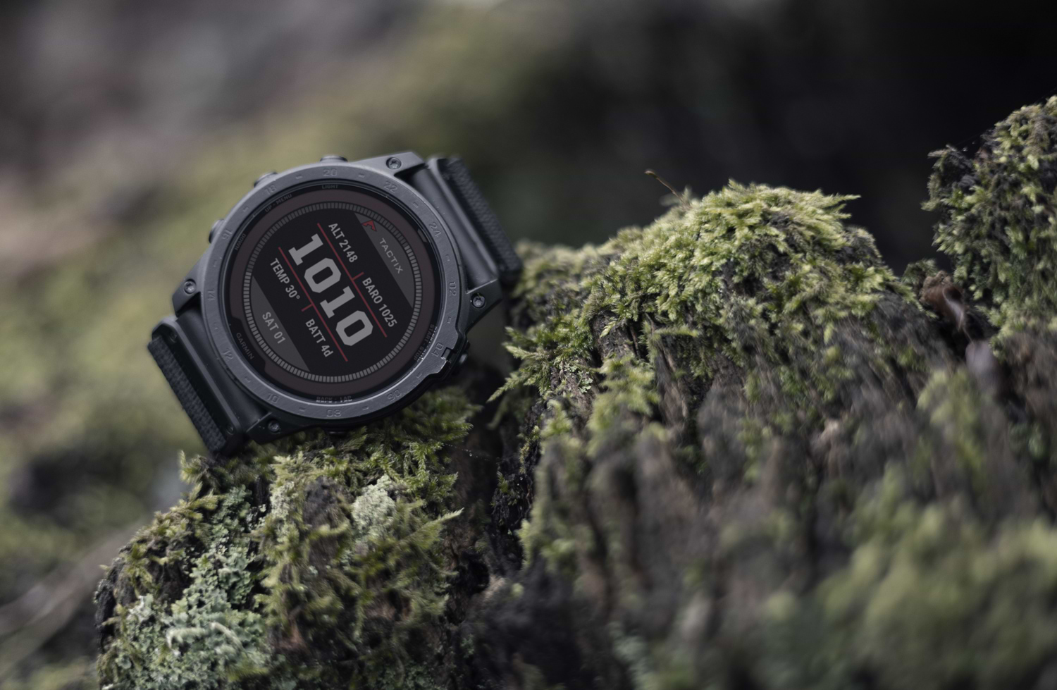 שעון ספורט חכם Garmin Tactix 7 Sapphire Titanium 51mm - צבע שחור שנתיים אחריות ע"י היבואן הרשמי