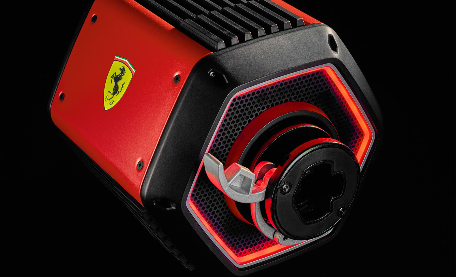 סימולטור Thrustmaster T818 Ferrari SF1000 למחשב - צבע שחור ואדום שנה אחריות ע"י היבואן הרשמי