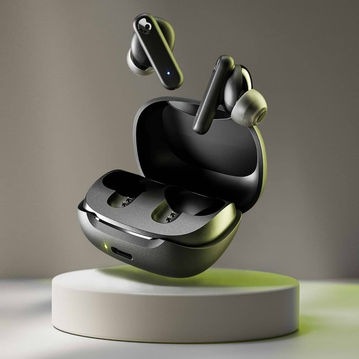 אוזניות אלחוטיות Skullcandy Smokin - צבע שחור שנה אחריות ע"י היבואן הרשמי