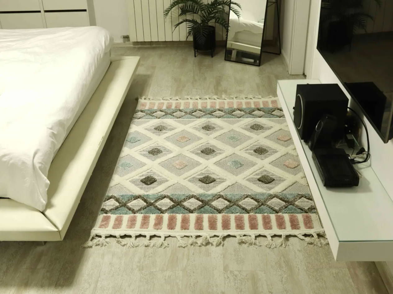שטיח קווינסי דגם 242C לחדר ילדים מידה 120/170 ס''מ BuyCarpet