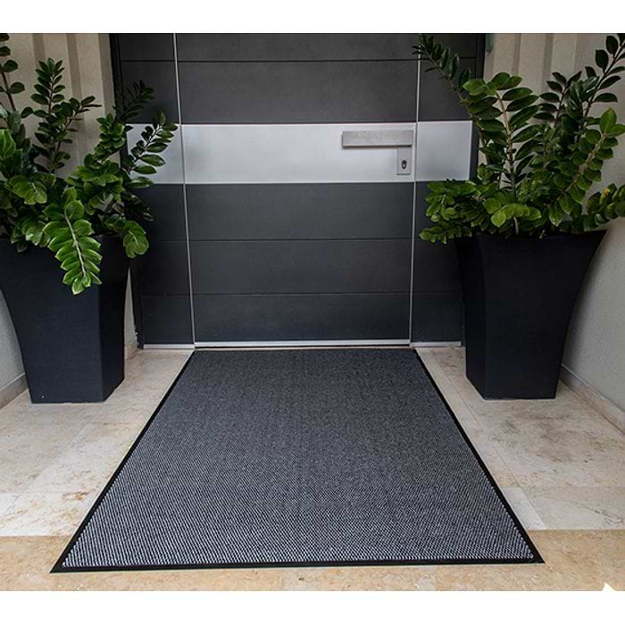 שטיח סף לכניסה לבניין מחצלת שטיח צבע אפור מידות 120x180 ס''מ BuyCarpet