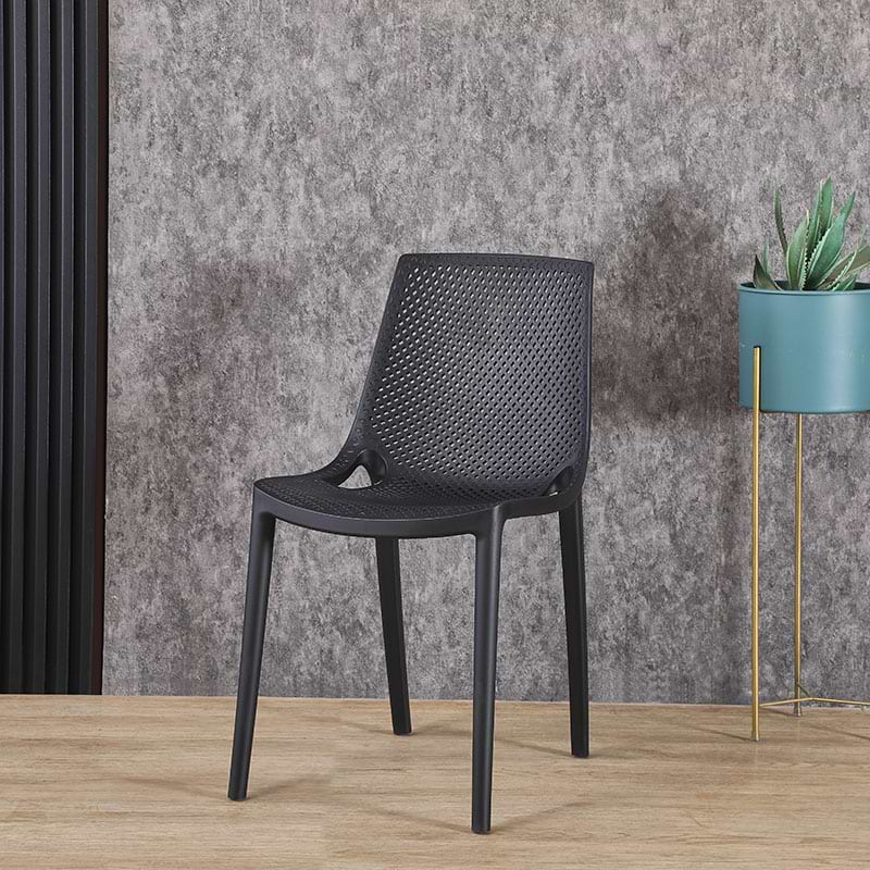 פינת אוכל בעיצוב מודרני דגם פיזה כולל 4 כיסאות צבע שחור PANDA STYLE