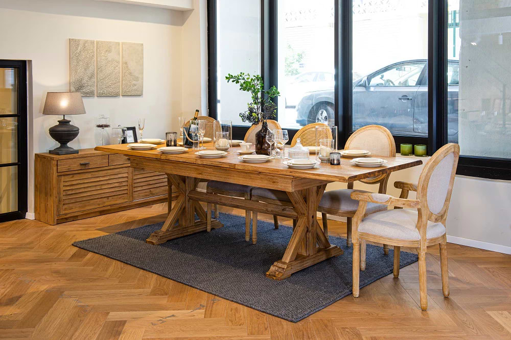 שולחן אוכל בעיצוב כפרי 2.4 מטר מעץ מלא מקולקציית נורמנדי Woodnet Country Chic