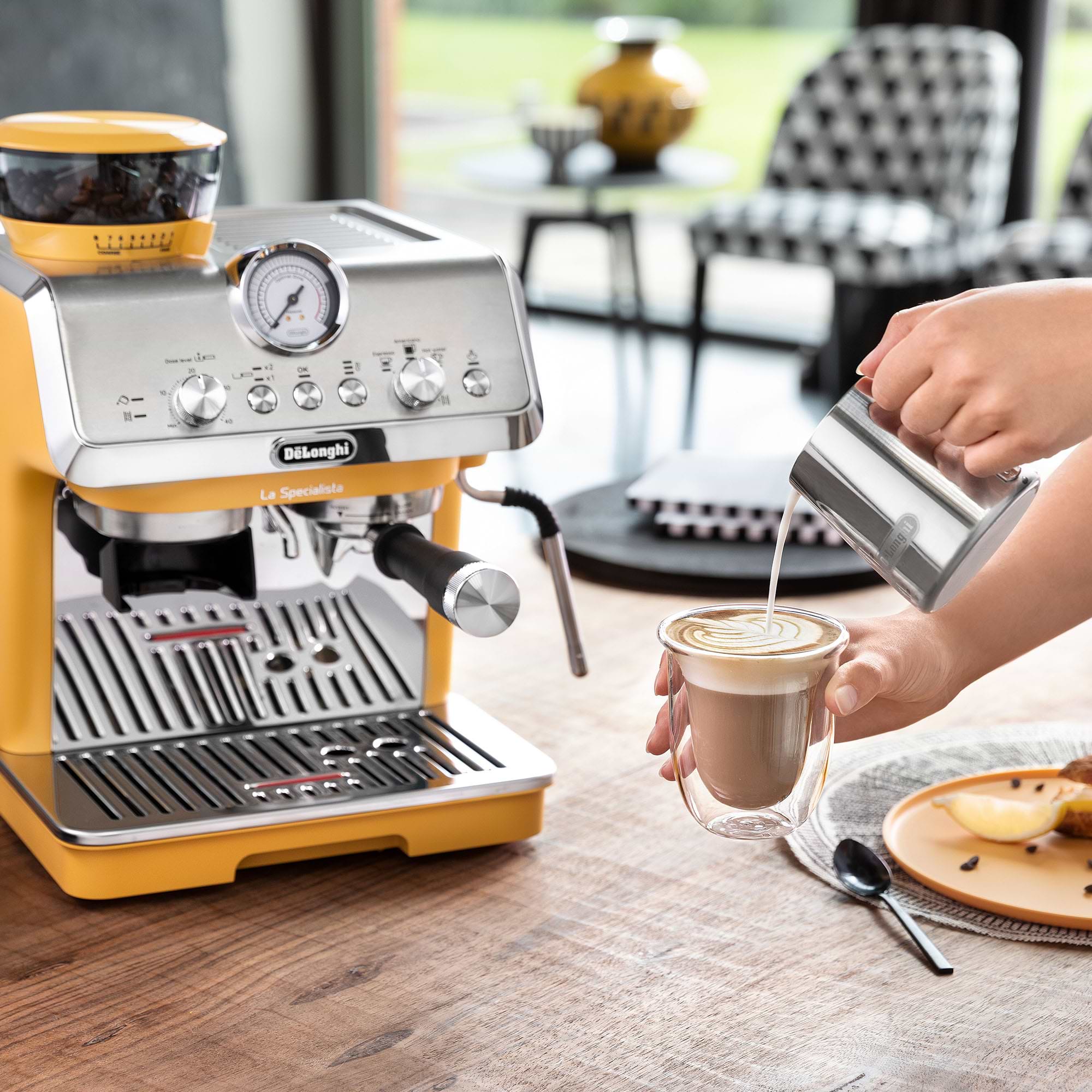 מכונת קפה ידנית DeLonghi EC9155.GR - שנתיים אחריות ע"י היבואן הרשמי 