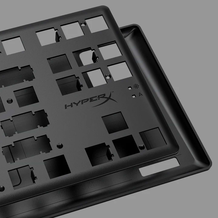 מקלדת מכנית חוטית HyperX Alloy Origins Core - צבע שחור שנתיים אחריות ע"י יבואן הרשמי