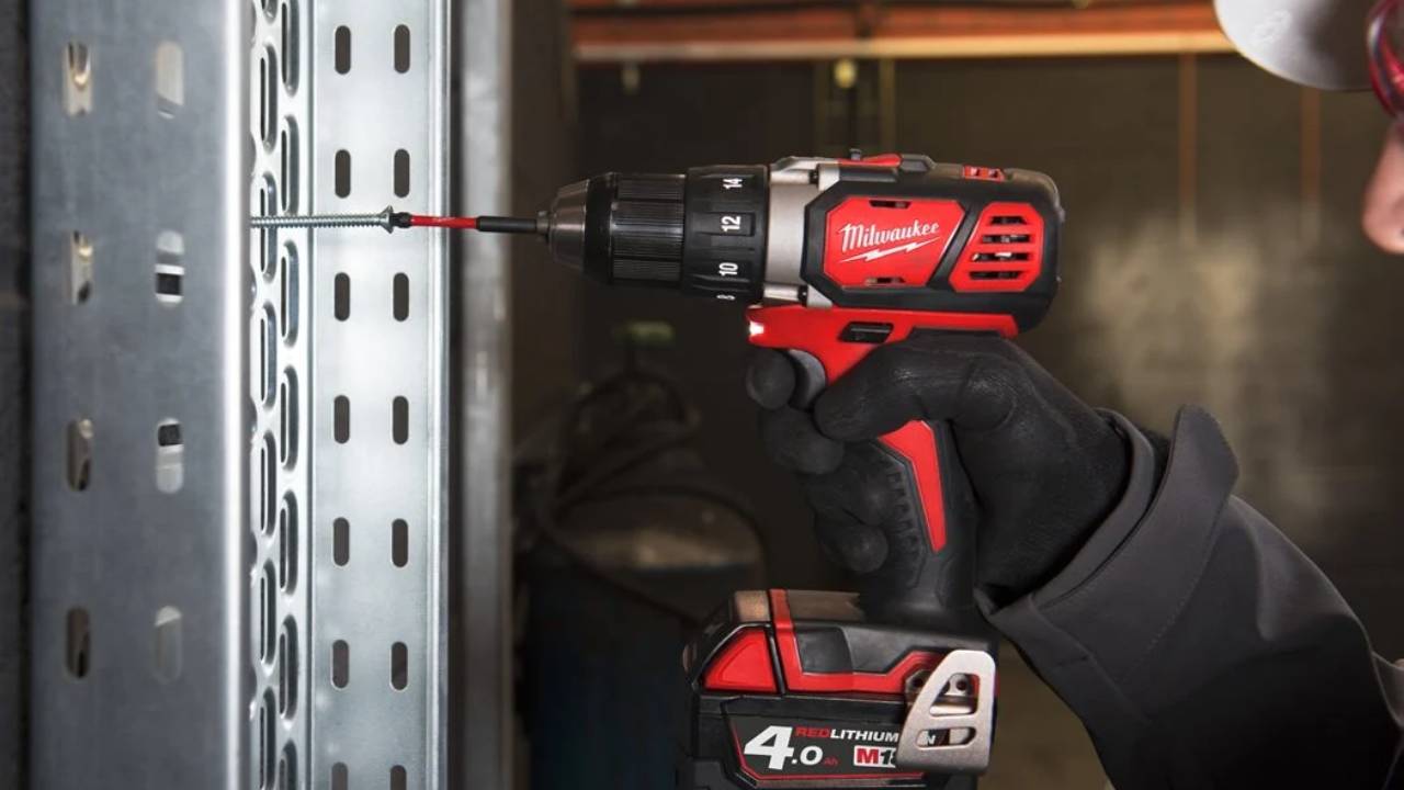 מברגה/מקדחה 18V עם שלושה מצבים Milwaukee 2607-20 / M18 BPD-גוף בלבד