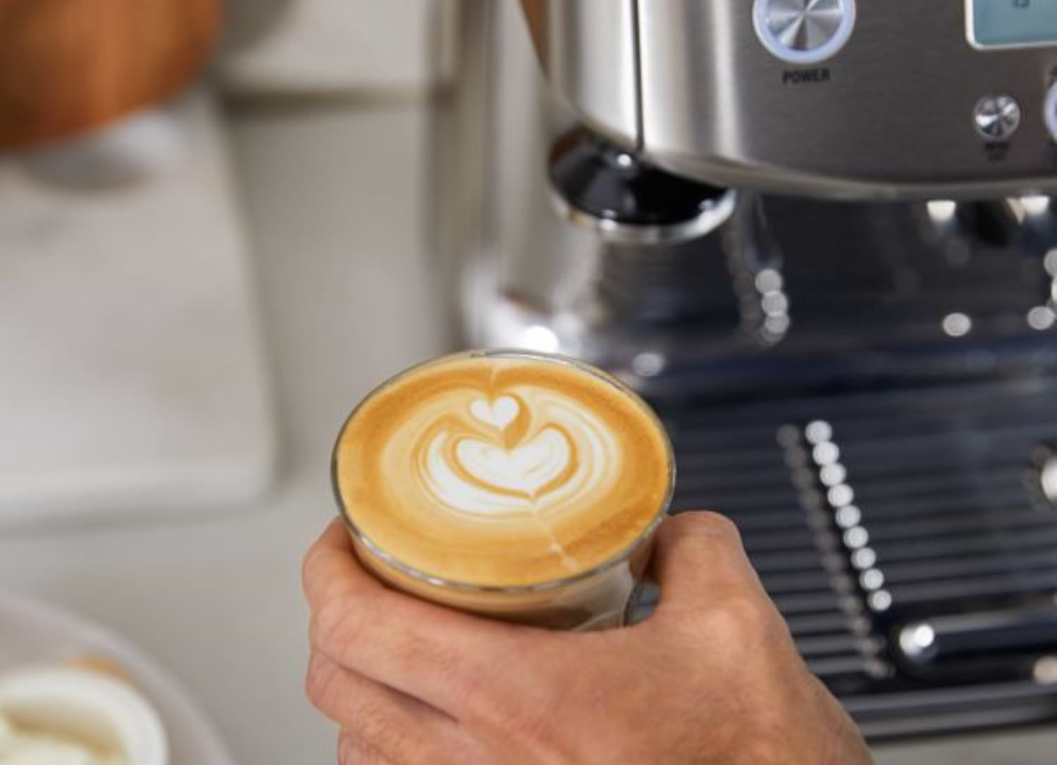 מכונת קפה טוחנת Breville Barista Express BES870 - צבע נירוסטה אחריות ע"י היבואן הרשמי 