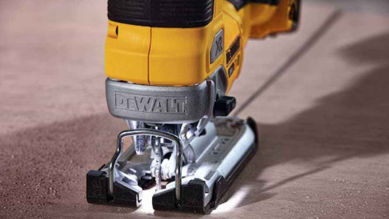 מסור אנכי ג'קסון בראשלס XR 18/20V דגם DCS334N/DCS334B DeWalt - גוף בלבד