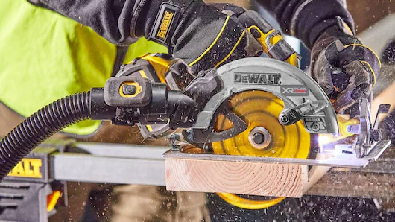 מפרט טכני-מסור עגול "¼7 בראשלס מסדרת FLEXVOLT ADVANTAGE - גוף DCS573N: