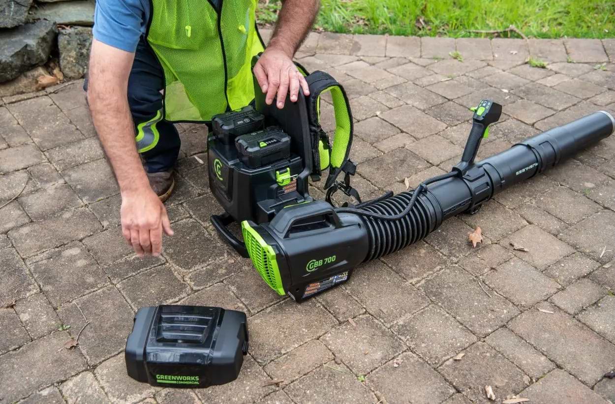 מפוח עלים גב נישא  80V PRO