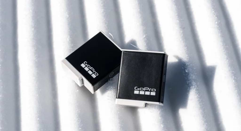 סוללה נטענת מקורית אנדורו  GoPro Enduro Rechargeable Battery Hero9/10/11 - צבע שחור שנתיים אחריות ע"י יבואן הרשמי