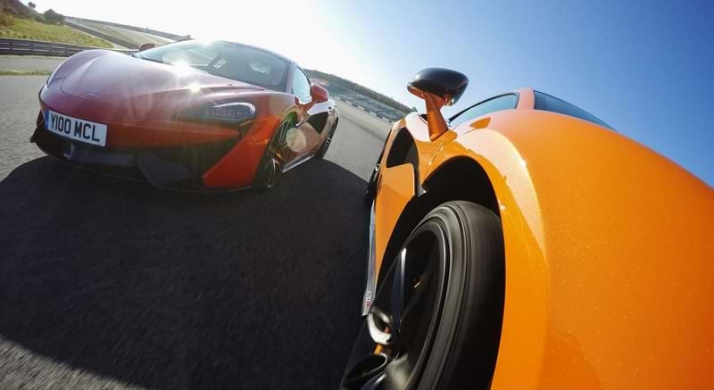תמונה כוס יניקה על רכב GoPro Suction Cup