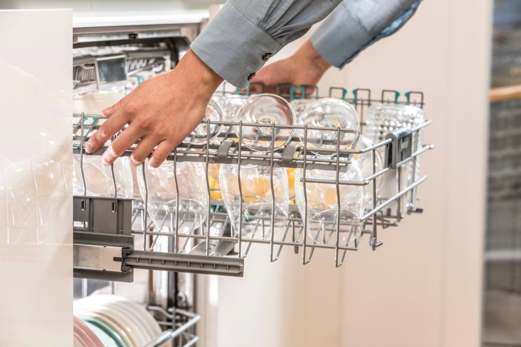 מדיח כלים אינטגרלי 13 מערכות כלים Gorenje GV642E60 - אחריות ע"י היבואן הרשמי