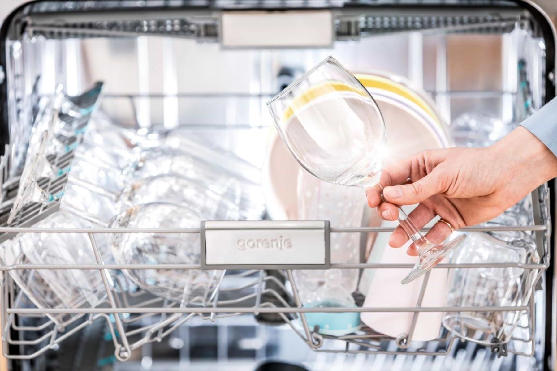 מדיח כלים אינטגרלי 13 מערכות כלים Gorenje GV642E60 - אחריות ע"י היבואן הרשמי