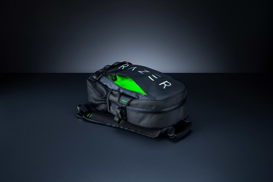 תיק גב למחשב נייד Razer Rouge Backpack V3 13" - צבע שחור לבן שנתיים אחריות ע"י היבואן הרשמי