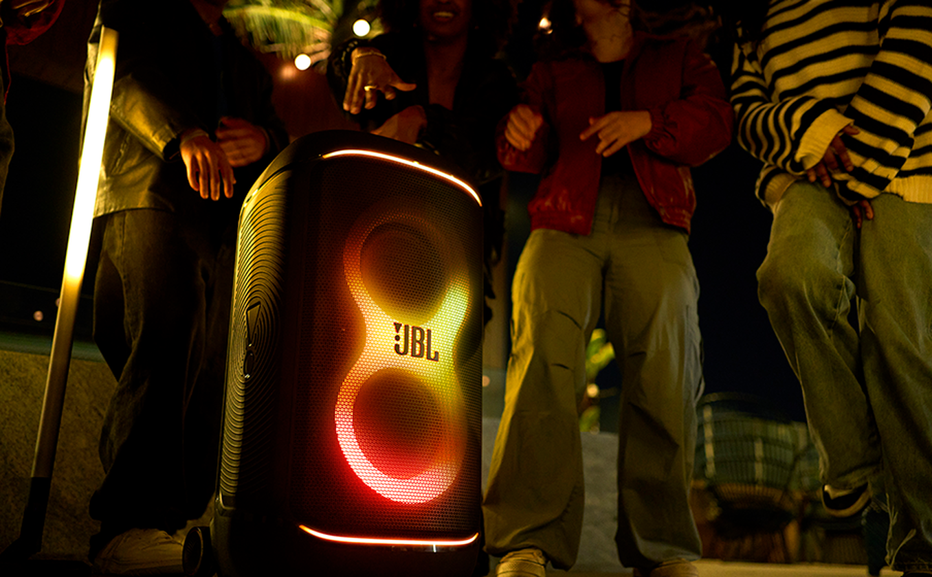 בידורית אלחוטית JBL PartyBox 520 IPX4 400W - צבע שחור שנה אחריות ע"י היבואן הרשמי