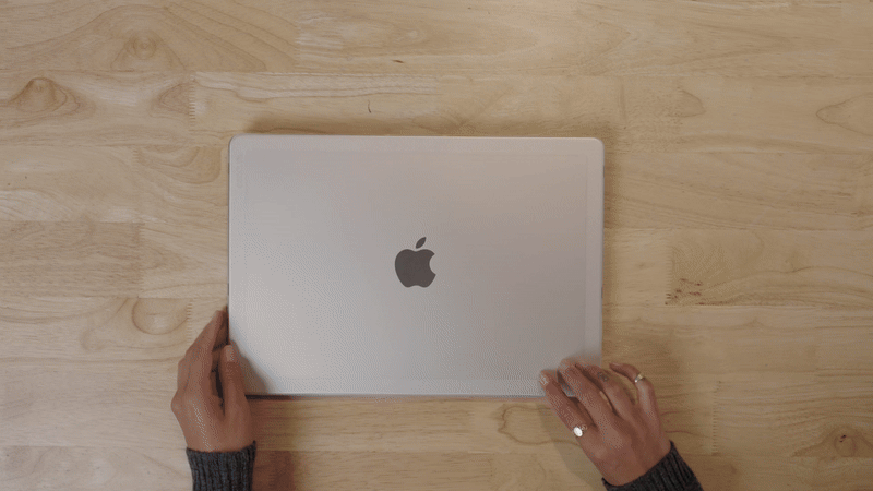 נרתיק Incase Hardshell Case למחשב Apple MacBook Pro 14" M3 2023 - שקוף